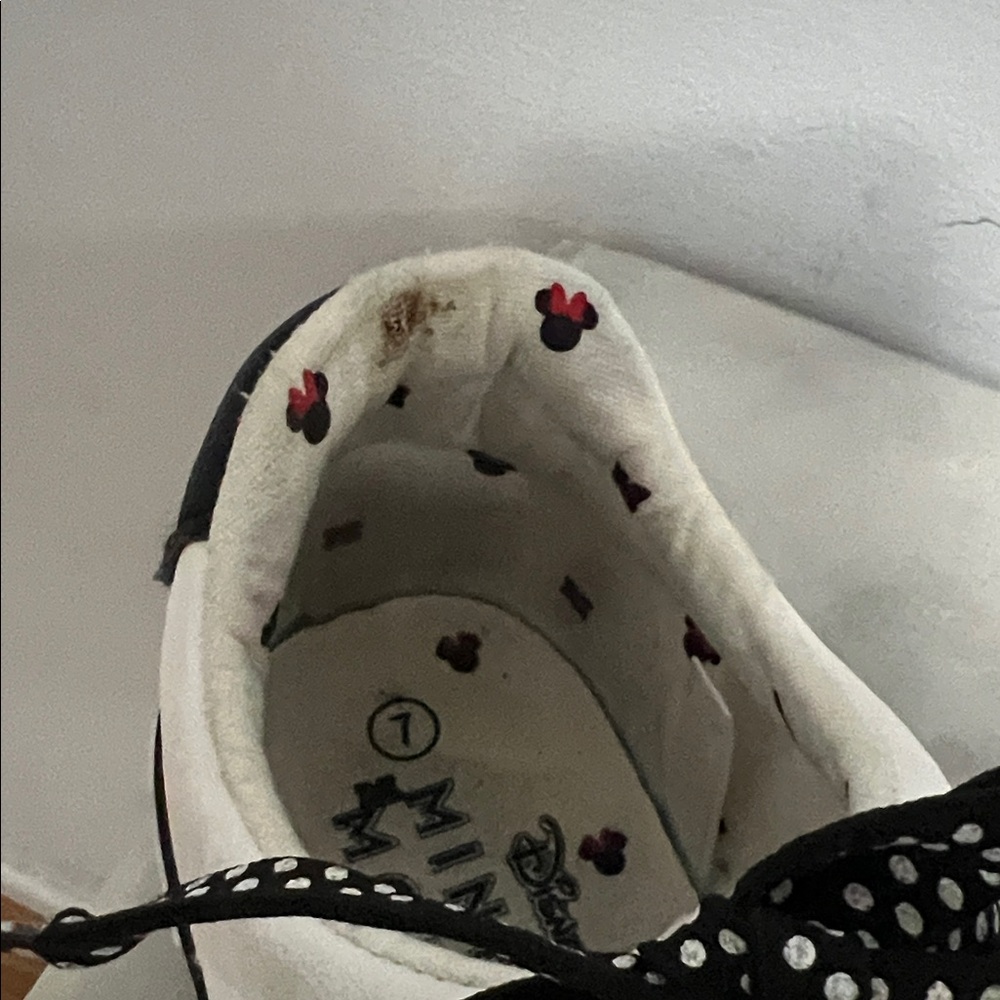 Minnie mouse Women's White and Black Athletic Shoes - Picture 3 of 6